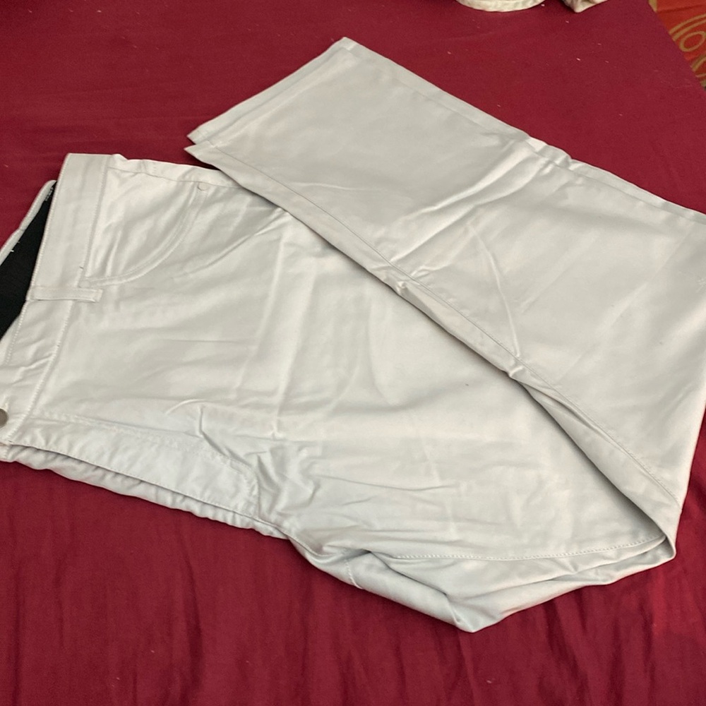 Nike New golf pants very light nice material, light blue
Size 40/30